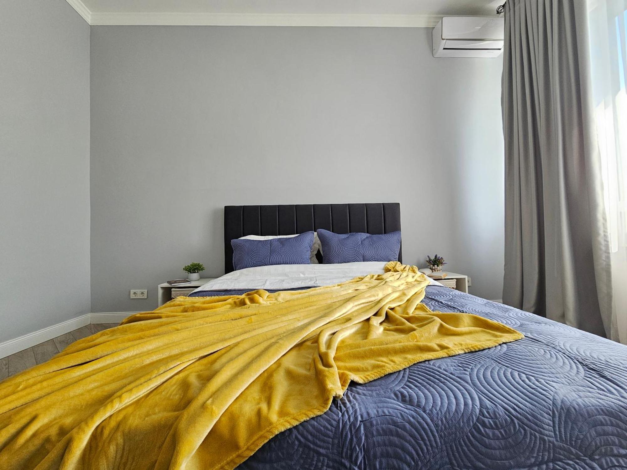 3 Room Gagarin Park Residential Complex Near Mega Shopping Mall อัลมาตี ภายนอก รูปภาพ
