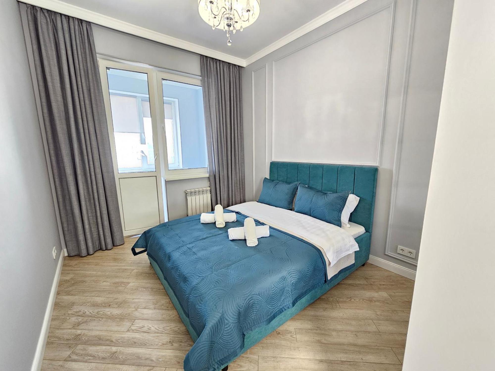 3 Room Gagarin Park Residential Complex Near Mega Shopping Mall อัลมาตี ภายนอก รูปภาพ